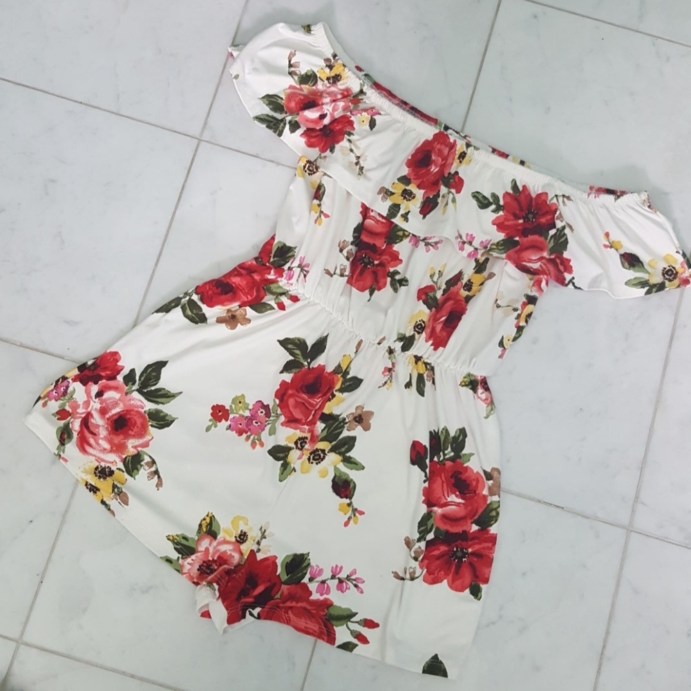 NWT Off the Shoulder Floral Romper